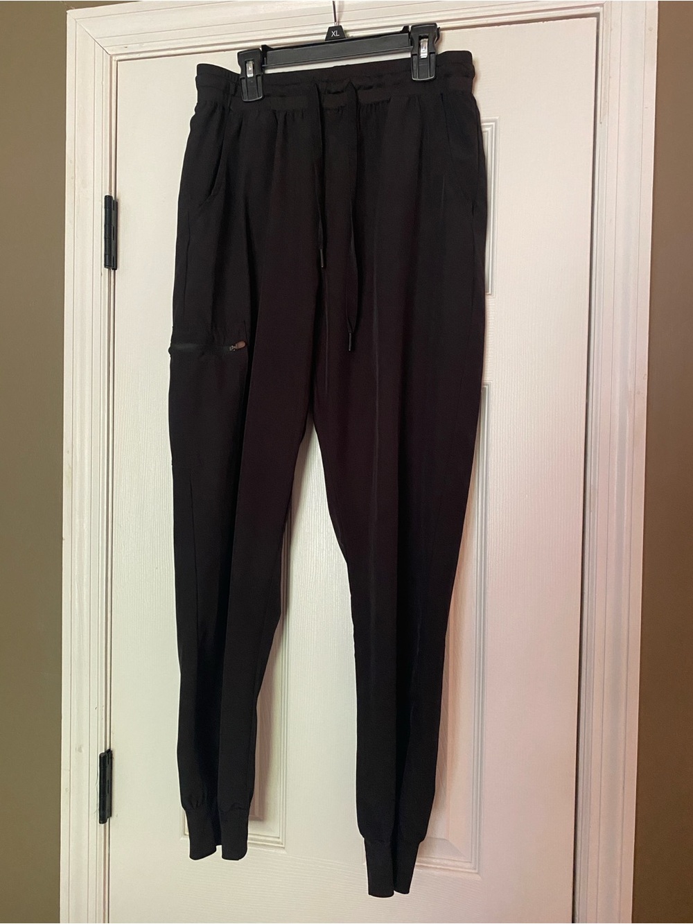 GT Performance Women’s Black Jogger Pants Scrubs - Drawstring Waist - size L